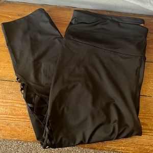 Women’s exercise pants